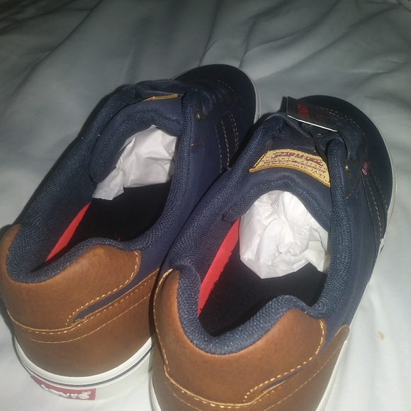 Levi Miles Tumbled Sneakers 10.5 US - Picture 6 of 9